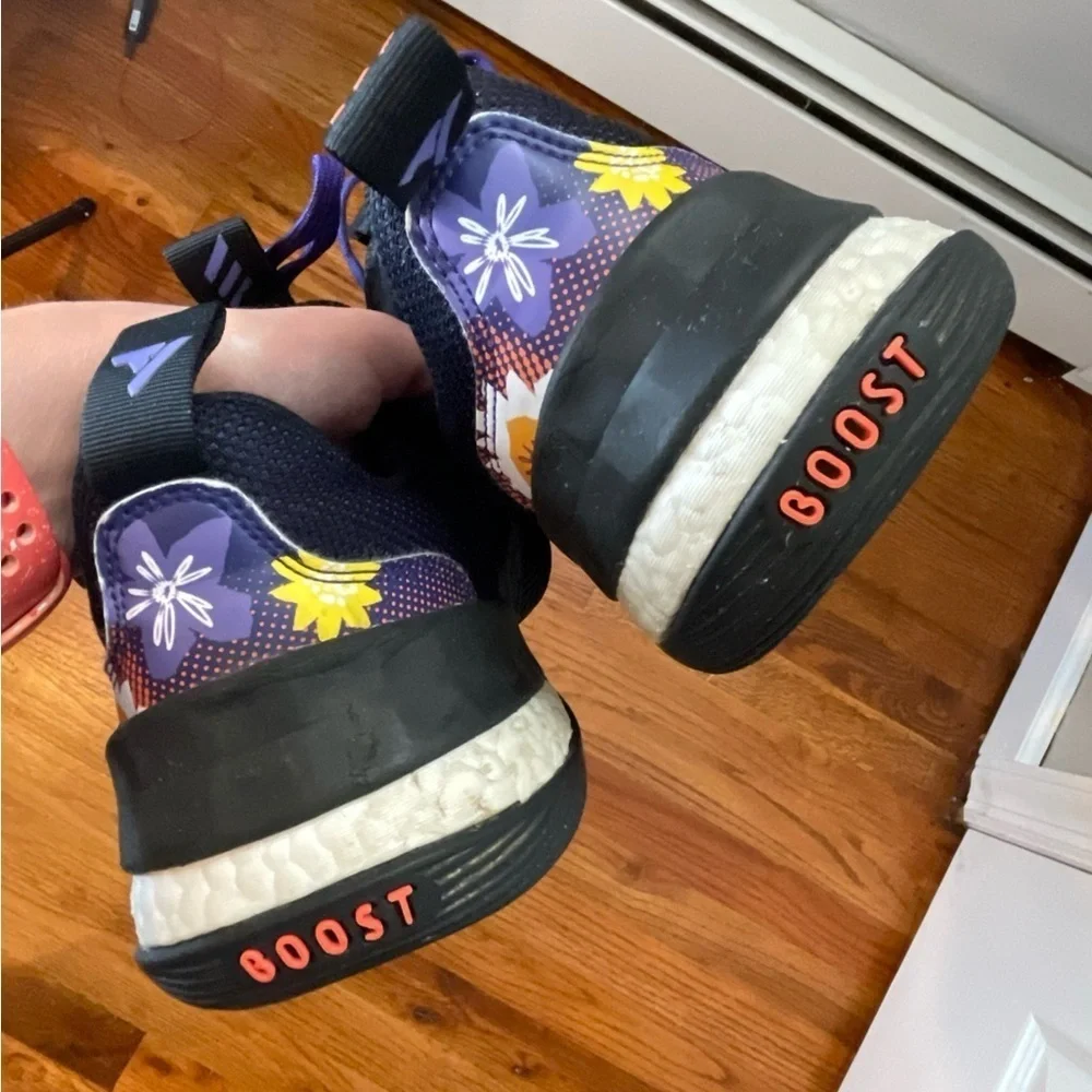 Adidas Size 8 Trae Young‎ 1 Sneakers Black Team Purple